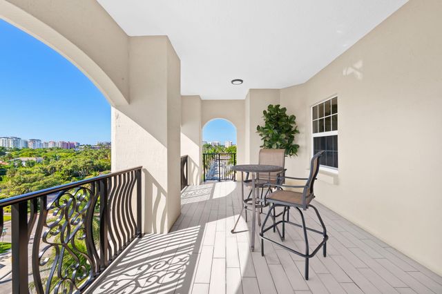 1 N Ocean Blvd PH-501, Boca Raton, FL 33432