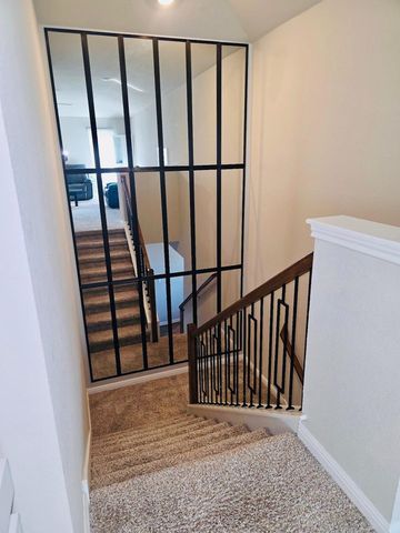 602 Sue Peaks LOOP, Dripping Springs, TX 78620