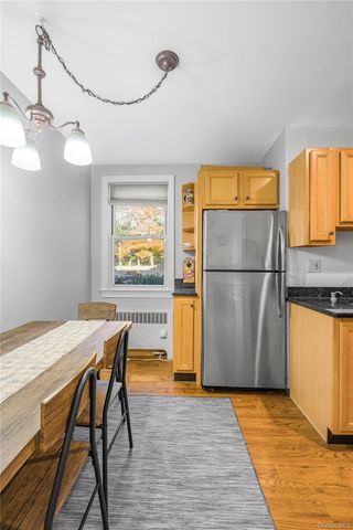 13 Bryant Cres 1D, White Plains, NY 10605