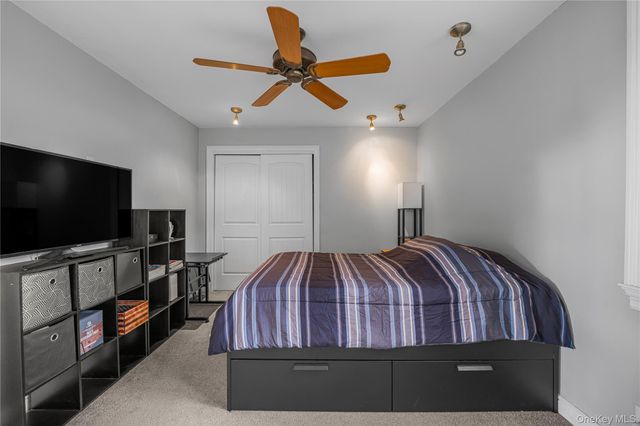 13 Bryant Cres 1D, White Plains, NY 10605