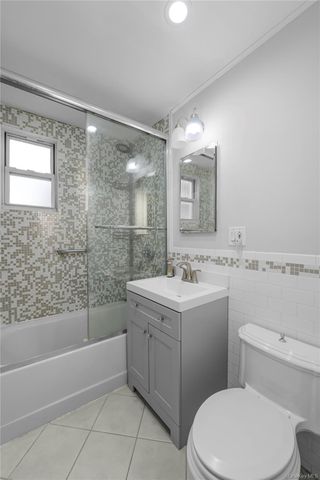 13 Bryant Cres 1D, White Plains, NY 10605