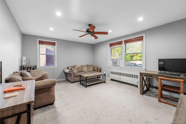 13 Bryant Cres 1D, White Plains, NY 10605