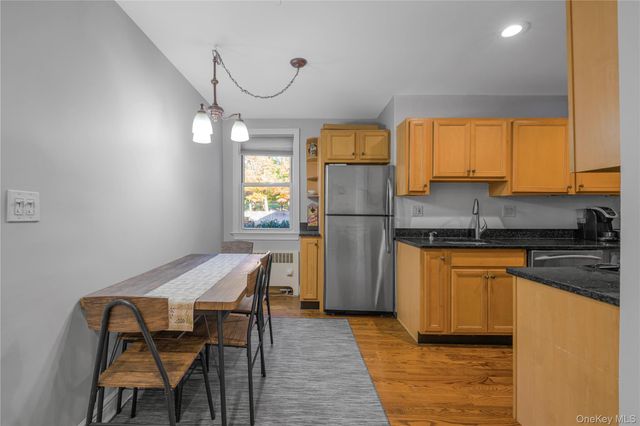 13 Bryant Cres 1D, White Plains, NY 10605