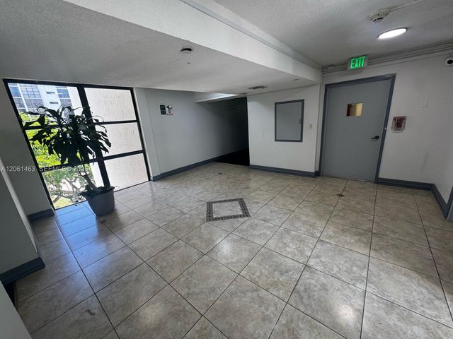 17011 N Bay Road 412, Sunny Isles Beach, FL 33160