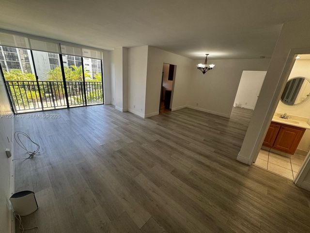 17011 N Bay Road 412, Sunny Isles Beach, FL 33160