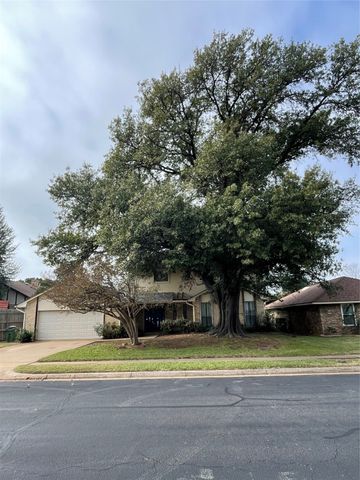 3237 Sapphire Street, Bedford, TX 76021