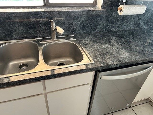 3237 Sapphire Street, Bedford, TX 76021