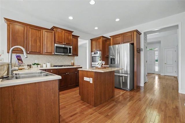 140 Waterstone Pointe, Acworth, GA 30101