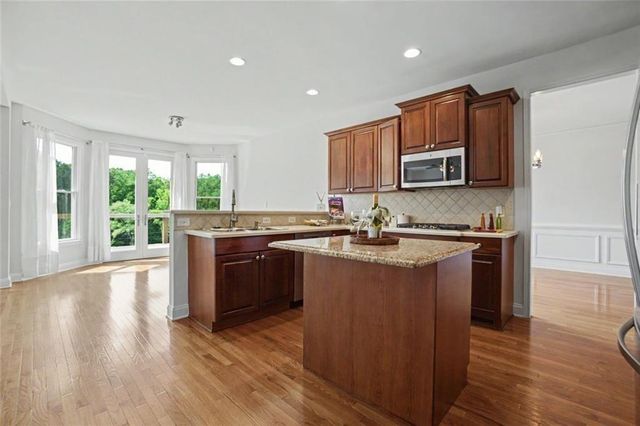 140 Waterstone Pointe, Acworth, GA 30101