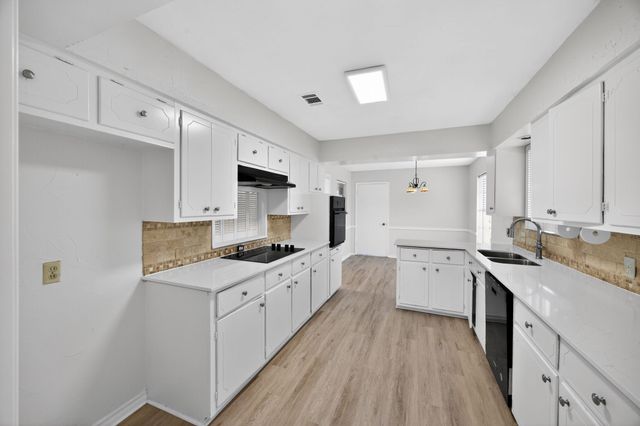 1616 W Shields Drive, Sherman, TX 75092