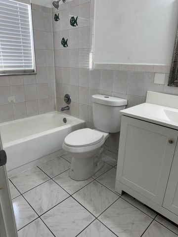 4916 Pimlico Court, West Palm Beach, FL 33415