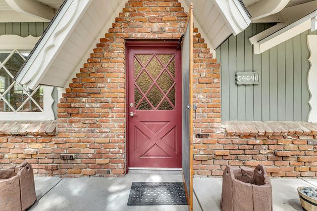 54640 Marian View Drive, Idyllwild, CA 92549