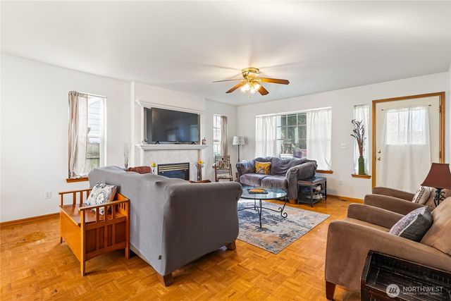 2236 Oak Street, Lynden, WA 98264