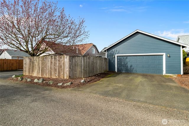 2236 Oak Street, Lynden, WA 98264