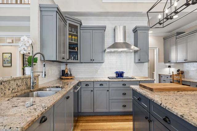 1011 Buckingham Cir, Franklin, TN 37064