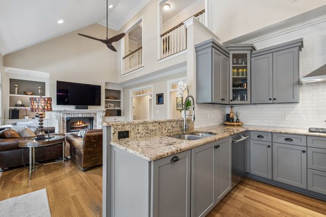 1011 Buckingham Cir, Franklin, TN 37064