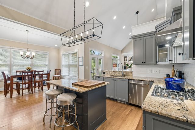 1011 Buckingham Cir, Franklin, TN 37064