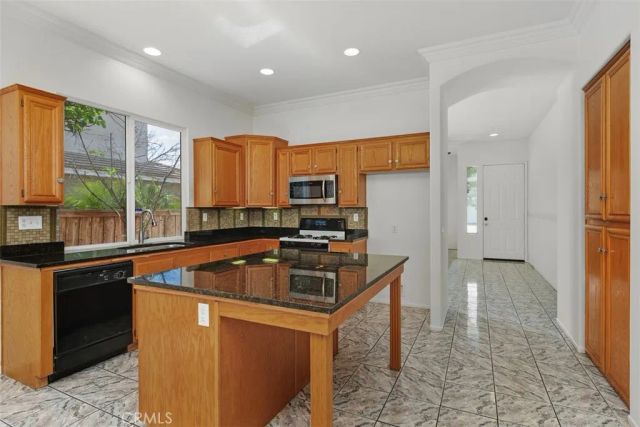 27570 Nellie Court, Temecula, CA 92591