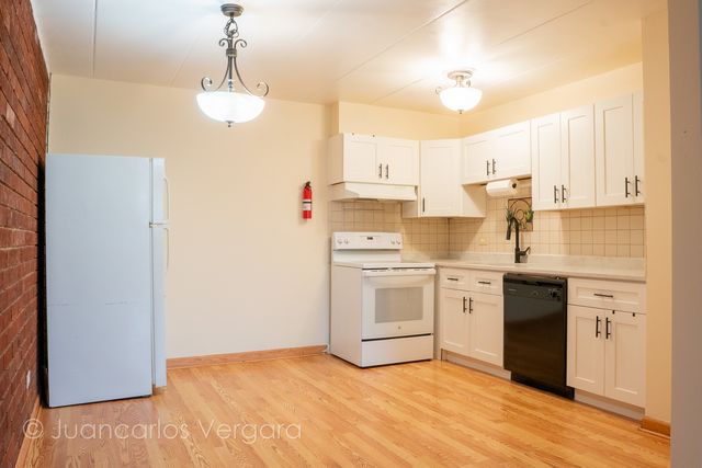 17004 Novak Drive T104, Hazel Crest, IL 60429