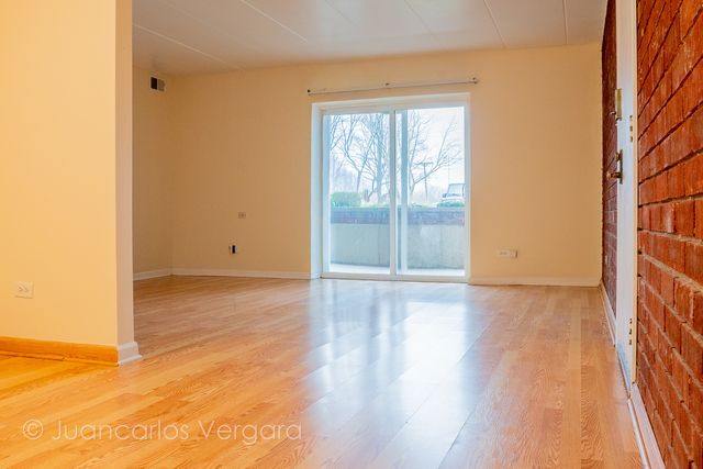 17004 Novak Drive T104, Hazel Crest, IL 60429