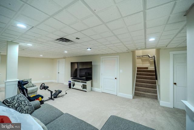 341 MULLICA HILL RD, Mullica Hill, NJ 08062
