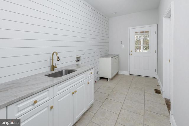 341 MULLICA HILL RD, Mullica Hill, NJ 08062