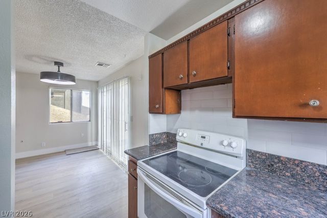 5047 Spencer Street B, Las Vegas, NV 89119