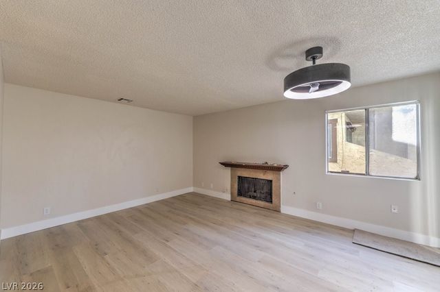 5047 Spencer Street B, Las Vegas, NV 89119