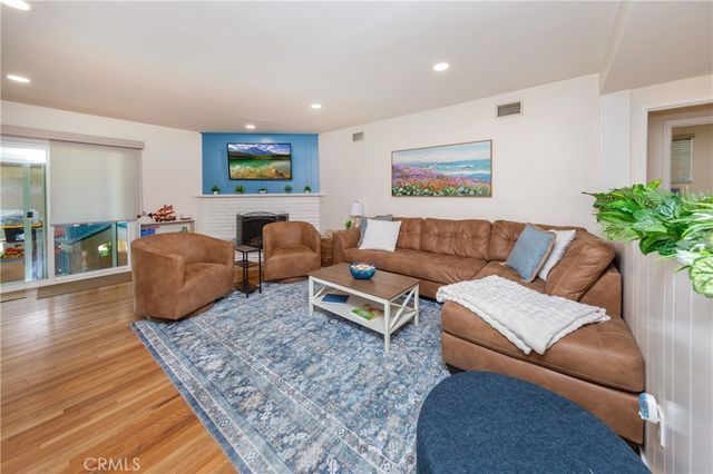 18442 Los Alimos, Porter Ranch, CA 91326