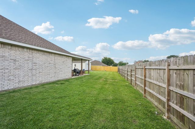 8402 Piping Rock Street, Baytown, TX 77523