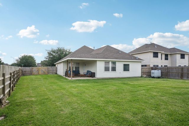 8402 Piping Rock Street, Baytown, TX 77523