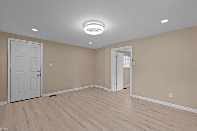 902 Mineo LN, Portsmouth, VA 23701