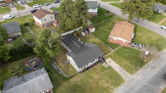 902 Mineo LN, Portsmouth, VA 23701