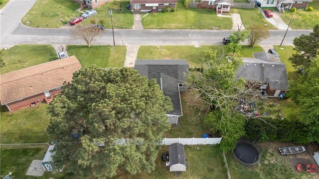902 Mineo LN, Portsmouth, VA 23701