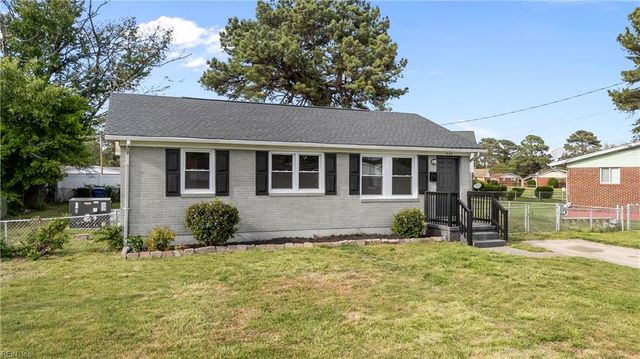 902 Mineo LN, Portsmouth, VA 23701