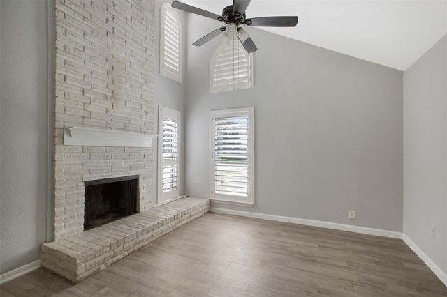 9114 Southbluff Boulevard, Houston, TX 77089