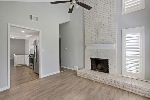 9114 Southbluff Boulevard, Houston, TX 77089