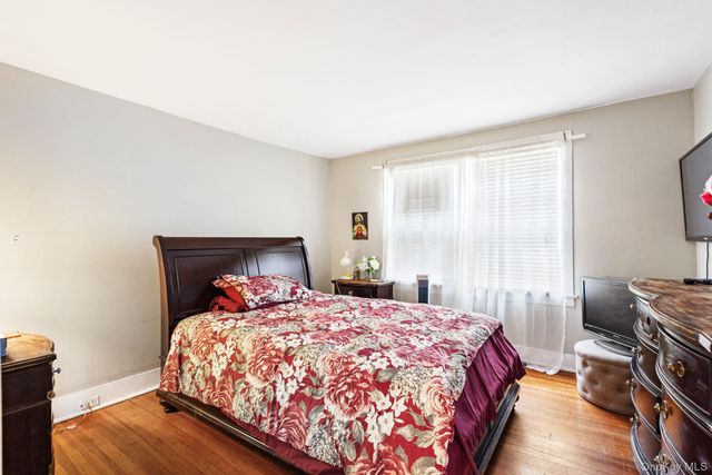 43 Davis Avenue, White Plains, NY 10605