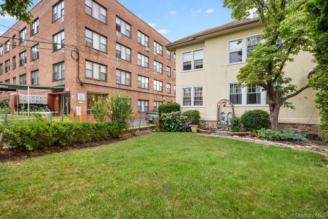 43 Davis Avenue, White Plains, NY 10605