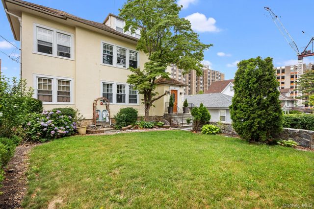 43 Davis Avenue, White Plains, NY 10605