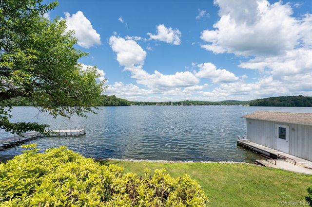 41 Tamarack Road, Mahopac, NY 10541