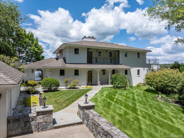 41 Tamarack Road, Mahopac, NY 10541
