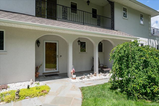 41 Tamarack Road, Mahopac, NY 10541