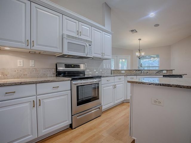4644 NE 16TH PLACE, Ocala, FL 34470