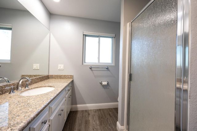 41443 Roaring River Court, Coarsegold, CA 93614