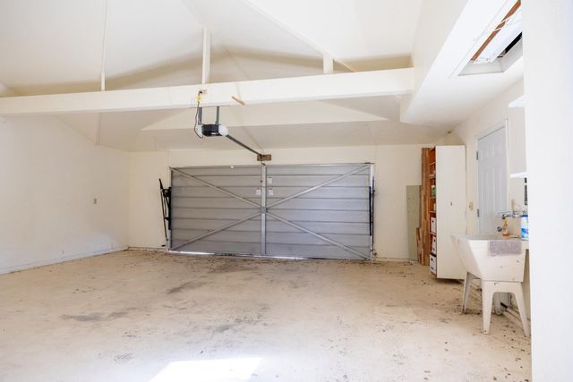 41443 Roaring River Court, Coarsegold, CA 93614