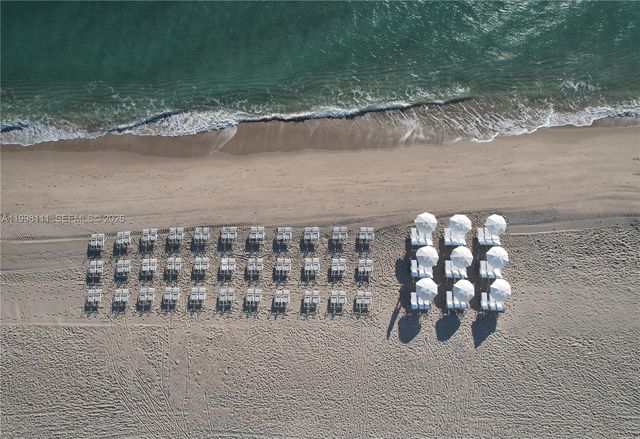 101 Diplomat Pkwy 412, Hallandale Beach, FL 33009