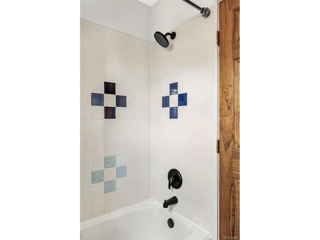 5556 S Elmwood St, Littleton, CO 80120