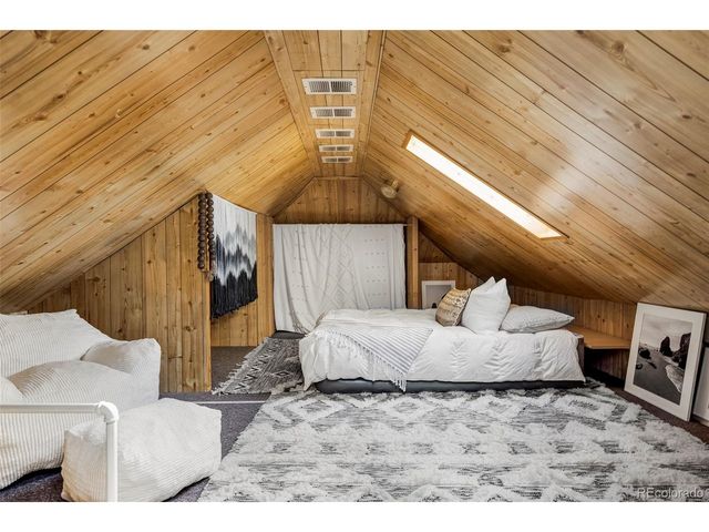 5556 S Elmwood St, Littleton, CO 80120