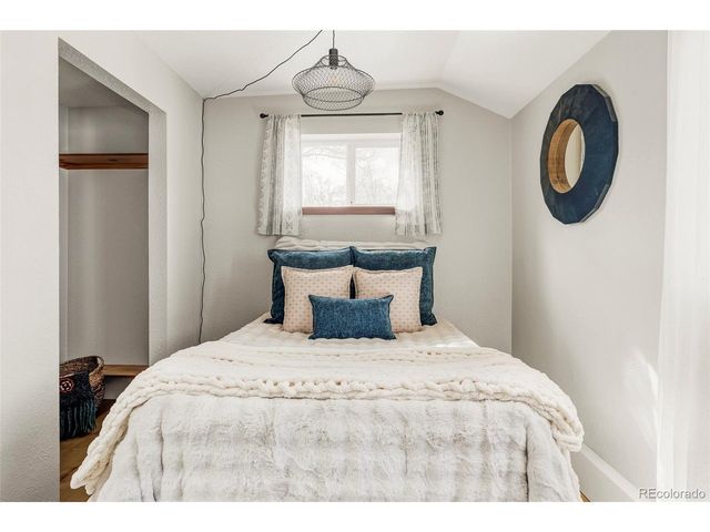 5556 S Elmwood St, Littleton, CO 80120